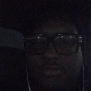 Meet your Posher, Lee